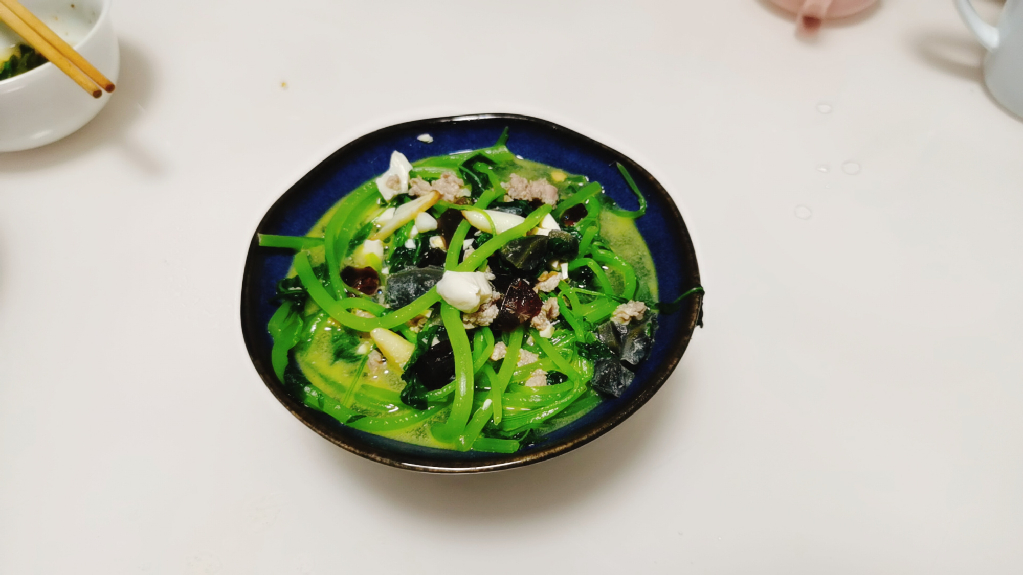 咸鸭蛋发臭需要重新换水吗,咸鸭蛋发臭的特别好吃