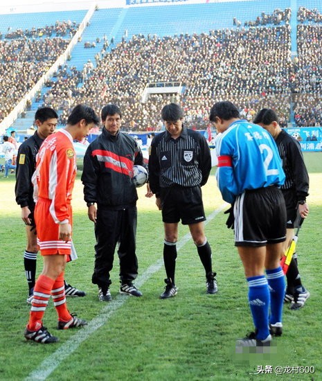 1999足协杯鲁能绝杀解说哭了,鲁能泰山1999