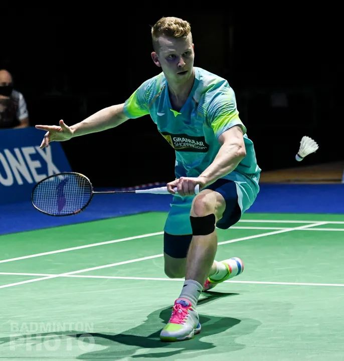 羽毛球队医如何处理膝盖软骨损伤,国羽怎么训练膝盖