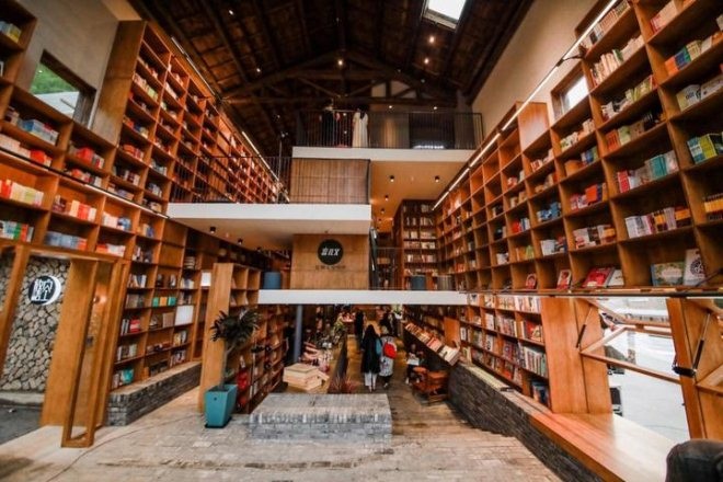 周黑鸭由直营走向了加盟为什么,周黑鸭加盟费用及加盟流程公布