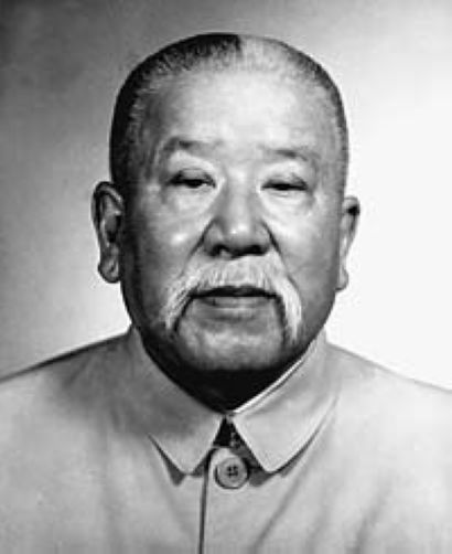 续范亭剖腹自尽，毛主席十分钦佩，去世后毛主席悲痛地说了四个字