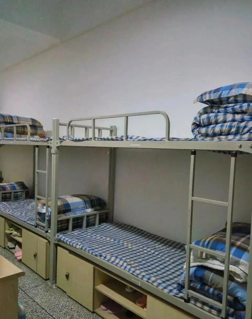 各大重庆学校宿舍,重庆宿舍条件比较好的学校