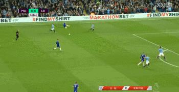 英超冠军瞬间?5万人目睹瓜迪奥拉不安到振臂曼城惊涛骇浪90分钟!