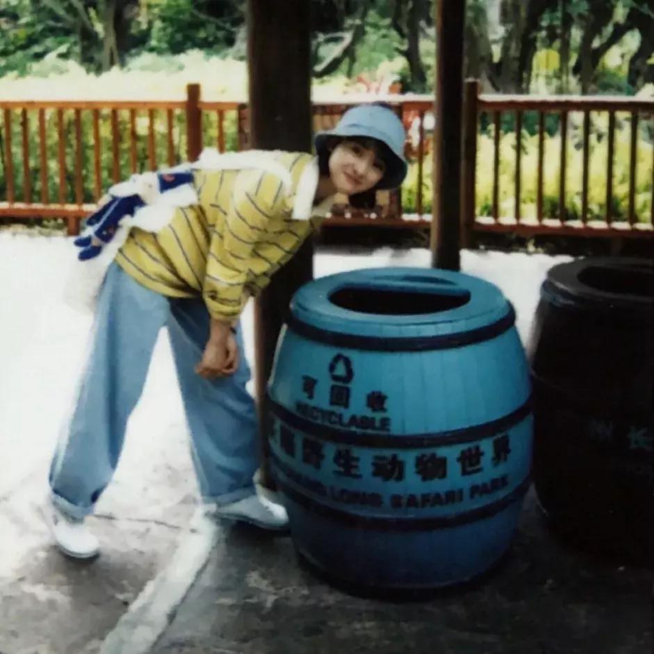 这篇春晚穿搭主要是来回(应)馈(付)社(老)会(板)的!