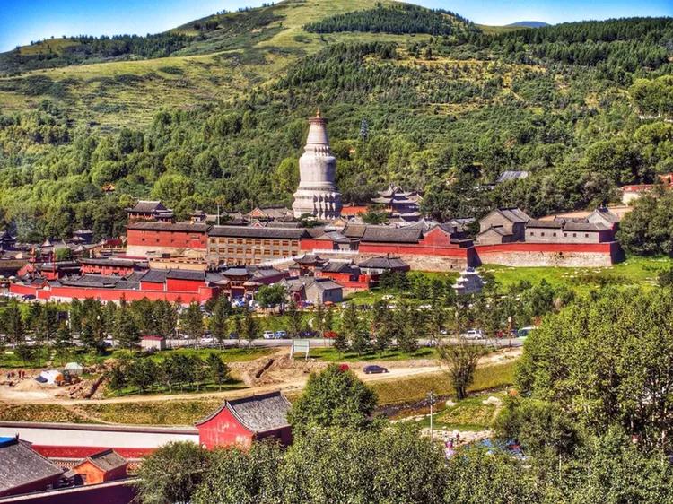 四大佛教名山之一五台山,五台山万人朝拜台