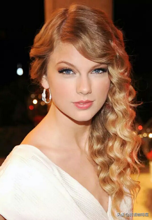 歌曲Theluckyone,taylorswiftlovestory音乐