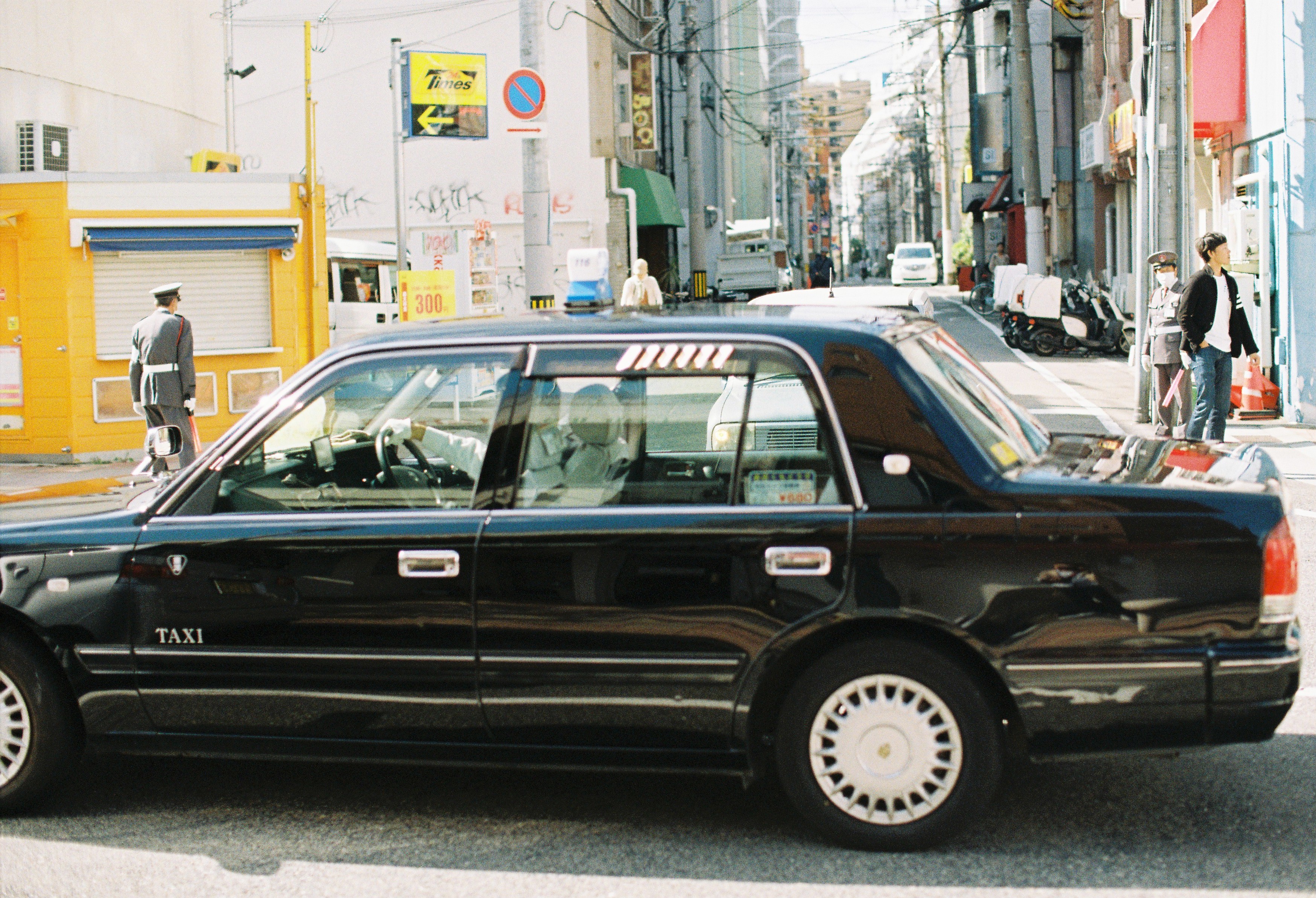 日本让人着迷的两个城市，京都和神户，总是有浓厚的历史文化