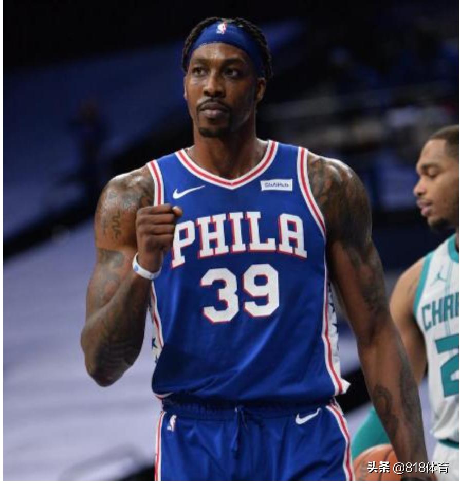 霍华德底线投篮,霍华德失误出界