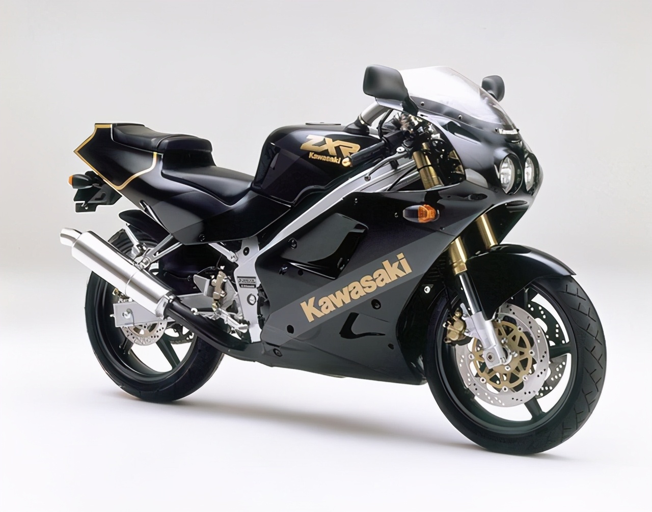 川崎排气口技,川崎的冲压进气技术