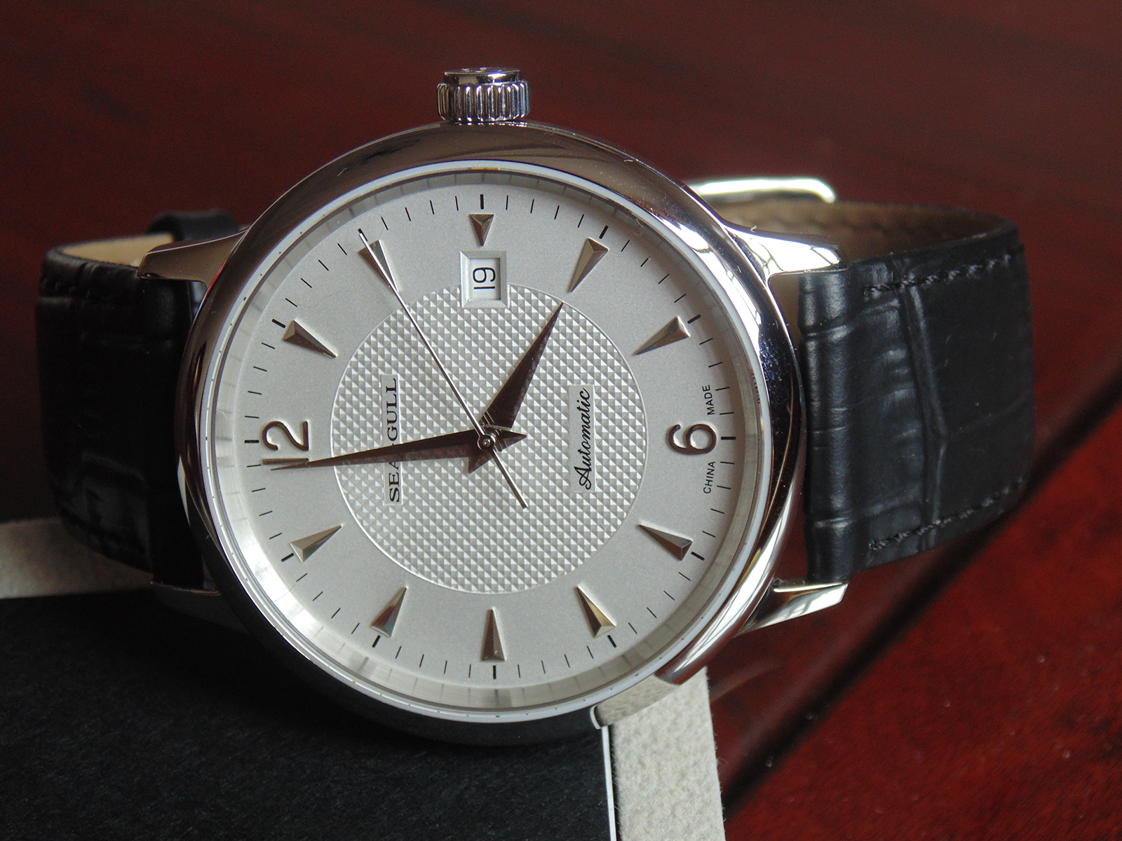 1000手表买什么牌子好,1000左右的牌子手表哪个好