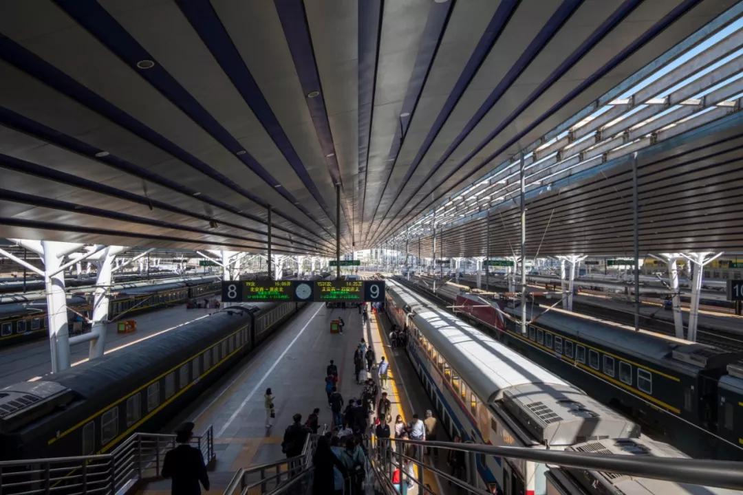 腊月二十九可以订火车票吗,腊月十九可以买火车票吗