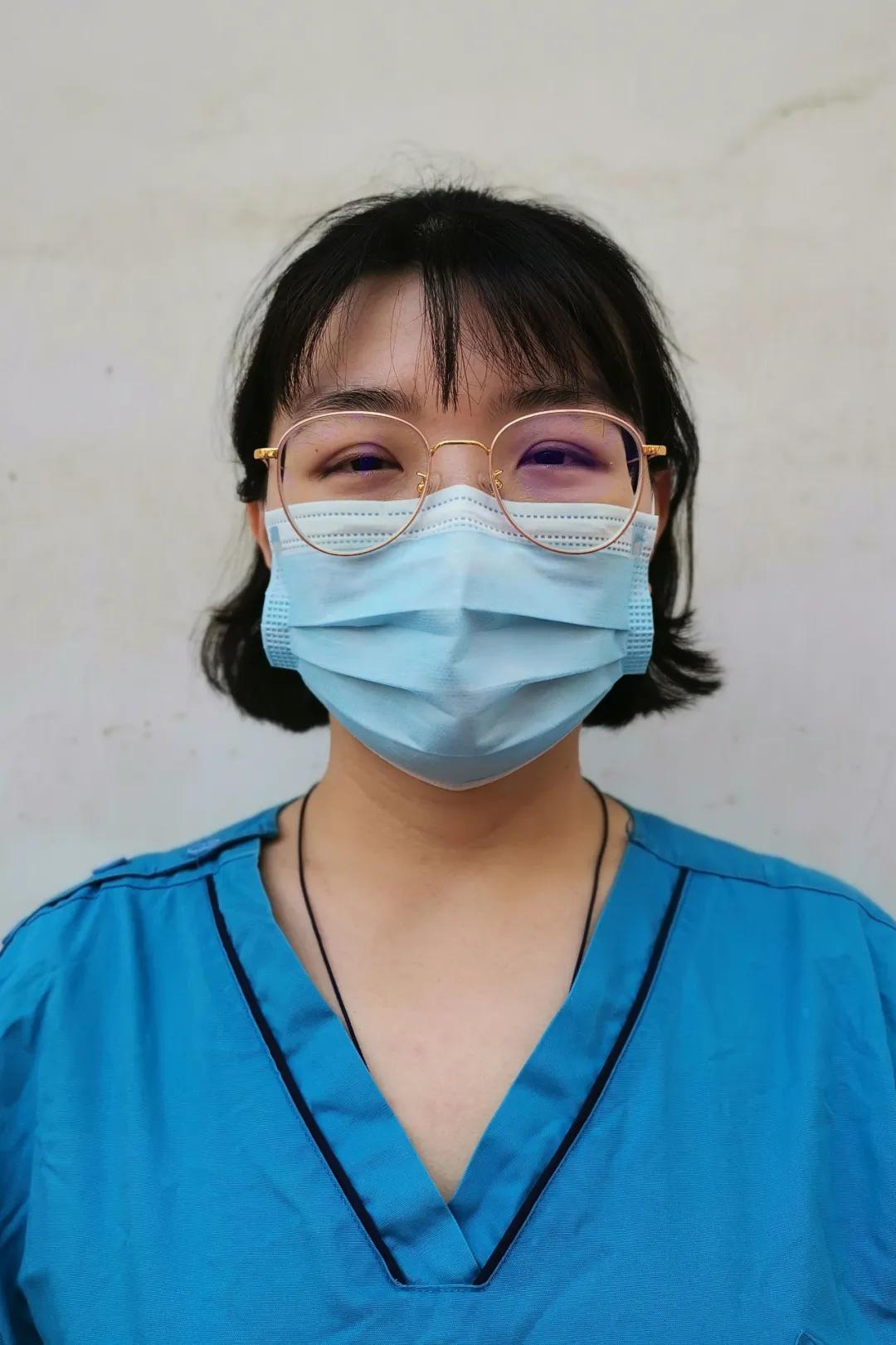 致敬2020每一个逆行的背影,回顾2019年消防员最美逆行背影