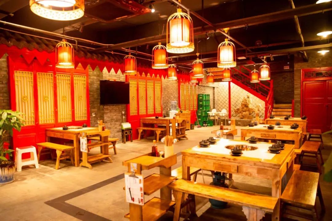 9荤6素！脆毛肚+肥牛…锅底油碟全包！成都昌隆坤火锅4人套餐88元