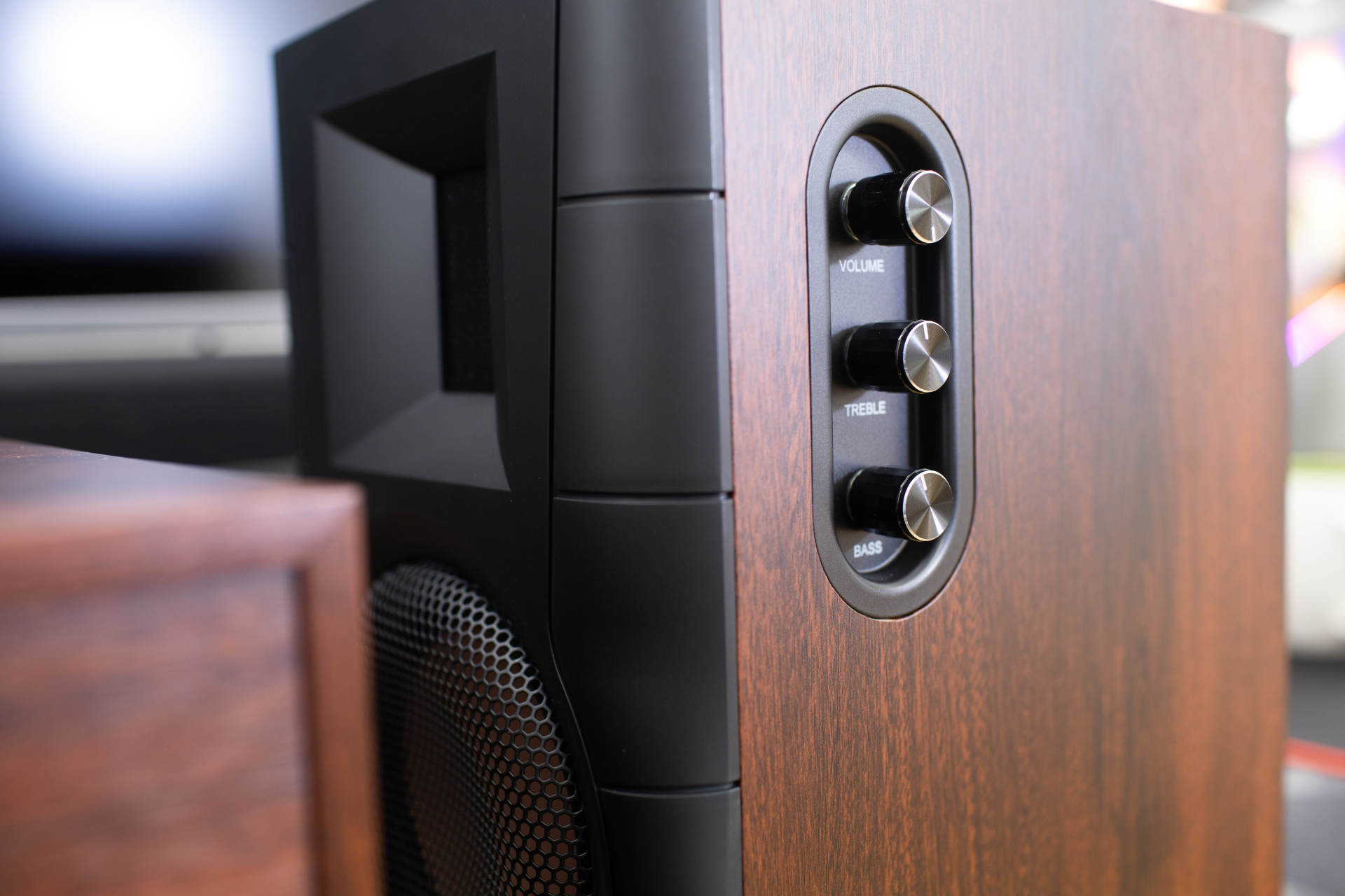 惠威d200和d1090哪个好,惠威d200跟漫步者m2000哪个音质好