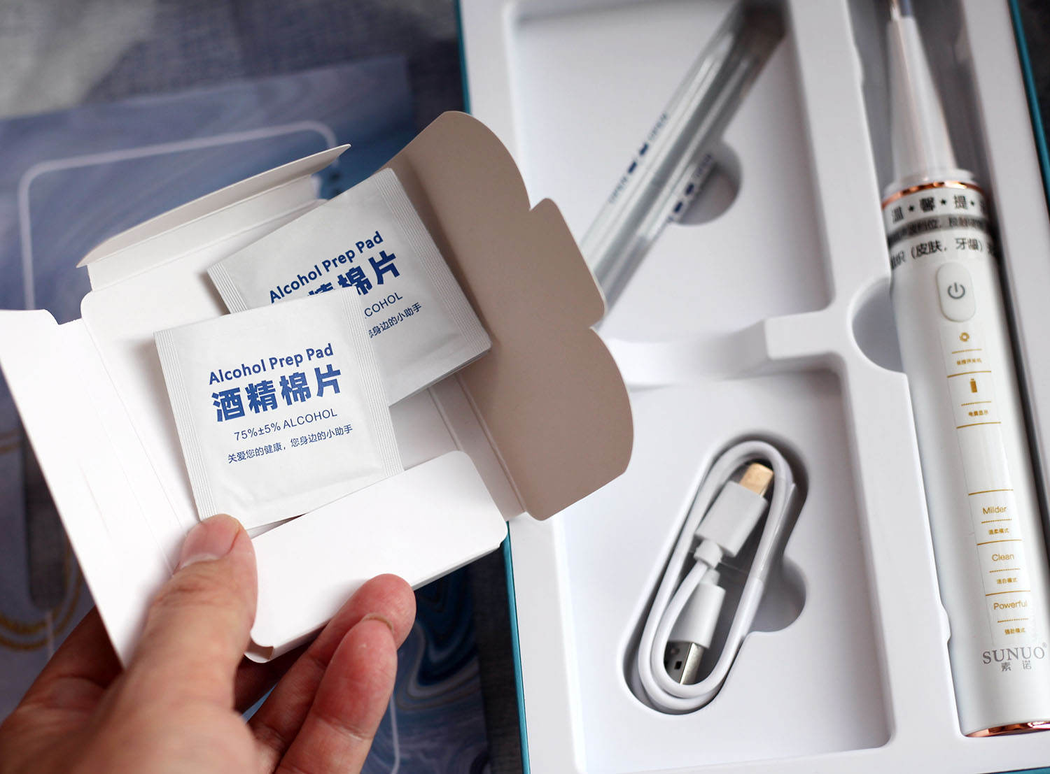 电动牙刷做不到的它可以！素诺智能可视超声波洁牙仪T11Pro测评