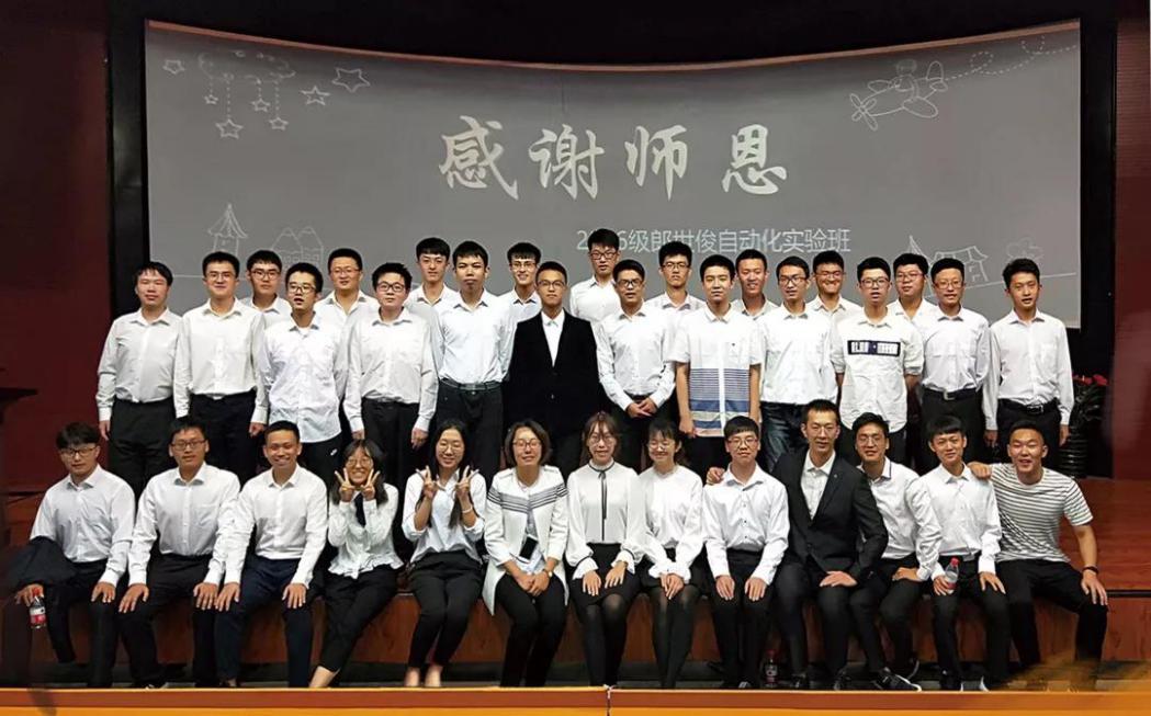 学霸大学拿6万奖学金,学霸16门课满绩获9所高校保研offer