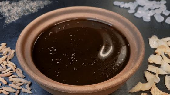 中医食疗：口干眼干、常熬夜？不妨试试「芝麻百合茶」