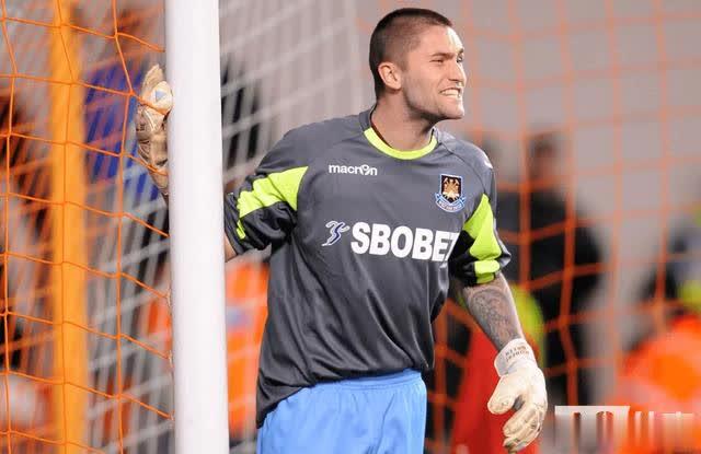 黄油手凯恩国家队扑救集锦,哈里凯恩当守门员黄油手