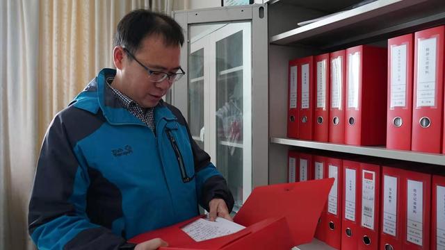 感动支教老师视频,感动无数人的支教老师