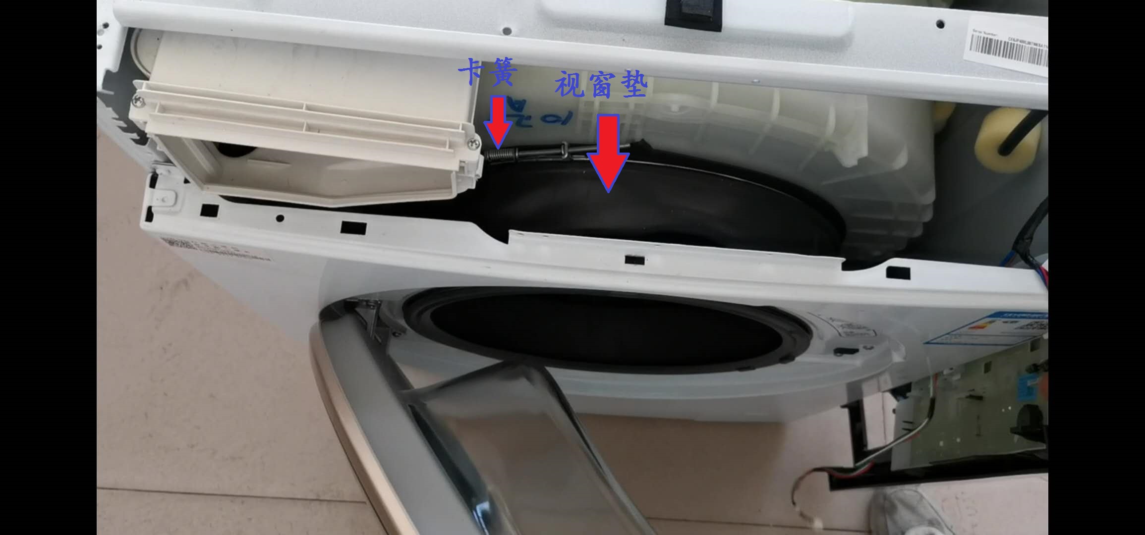 洗衣机拆解工人,滚筒洗衣机维修拆解视频