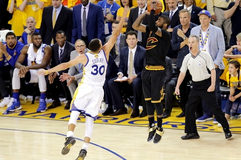 小球联盟后场得道*天升**C位工具化成绝迹恐龙威害美国篮球发展