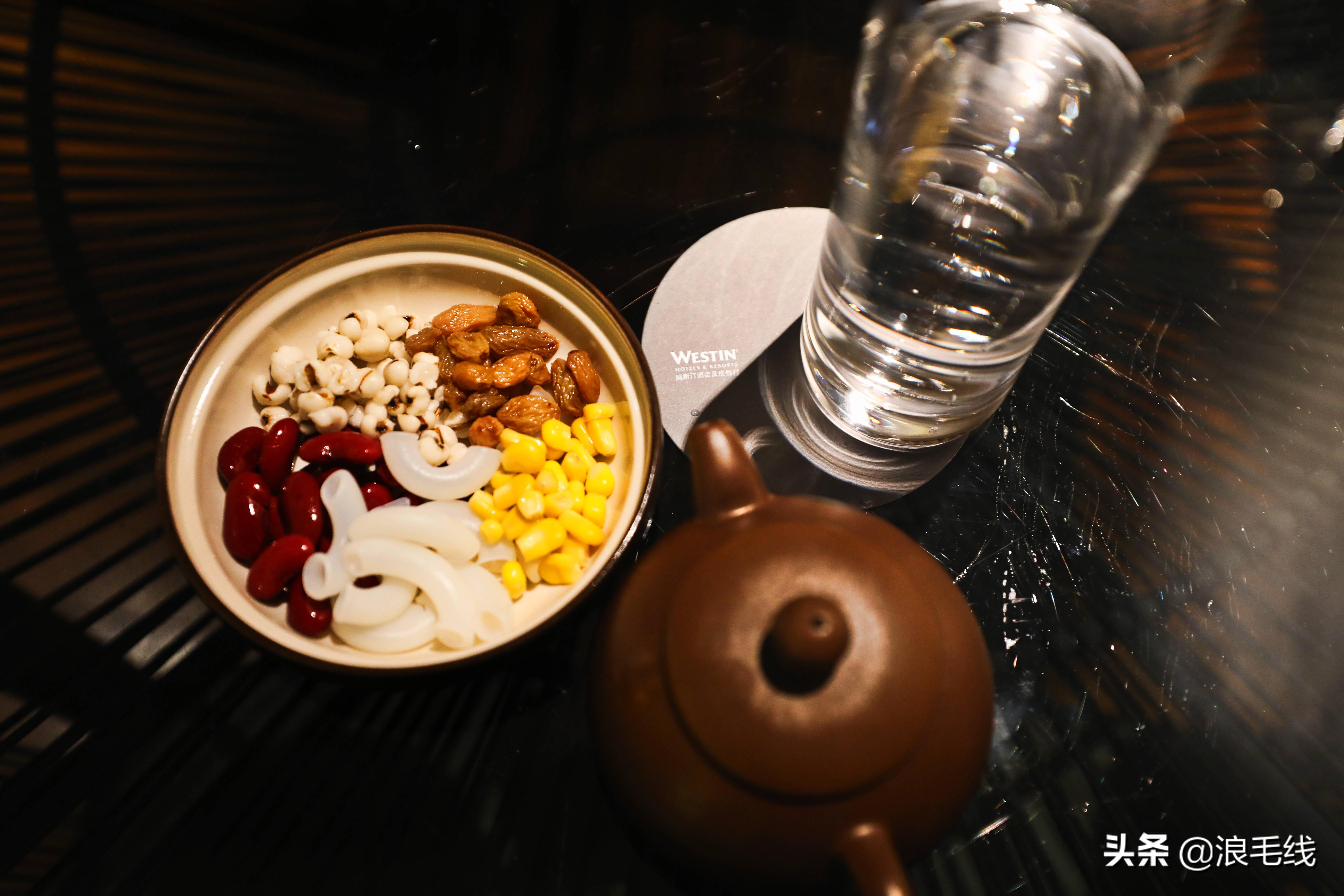 李现拍戏住的三亚酒店多少钱一晚,住韩商言同款酒店