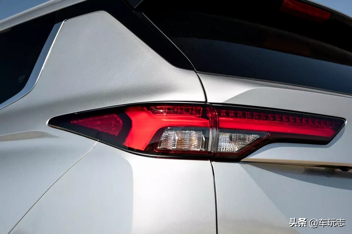 2021款三菱欧蓝德改款后,2020款三菱欧蓝德有哪些改变