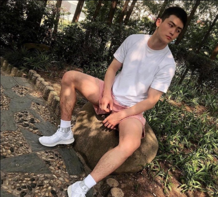 小心，一波白袜帅哥正性感来袭