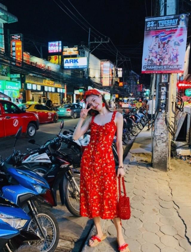 blackpink同款韩国小众品牌衣服,black欧阳娜娜