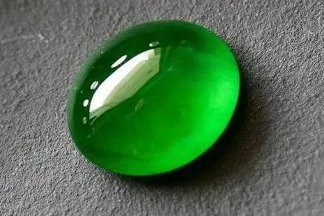 你知道玉是什么吗,你戴的是什么玉