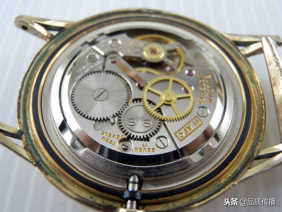 古董不防水拍摄容易,现代机芯防水密封一样很美,劳力士美奈华