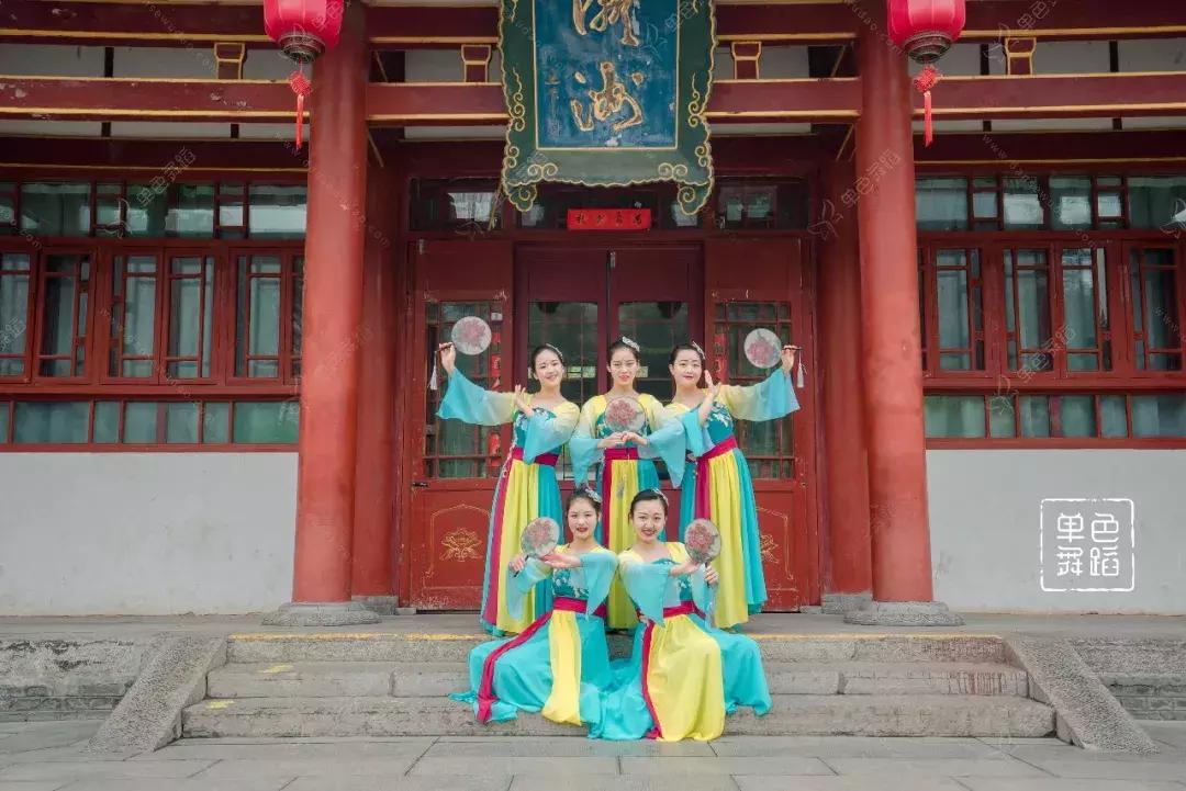 眼睛从有神到无神是怎么回事,无神的眼睛怎么变有神