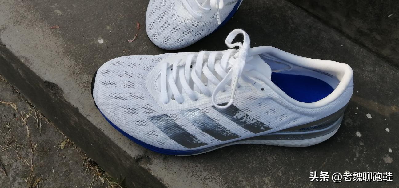 公认脚感最好的10双国产慢跑鞋,公认脚感最好的10双鞋休闲通勤