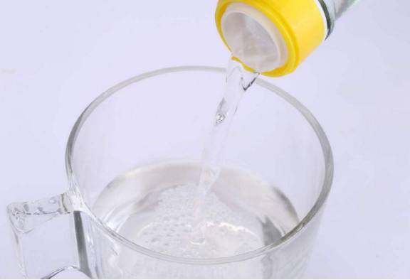 卫生间瓷砖发黄怎么解决,清洗卫生间发黄瓷砖妙招