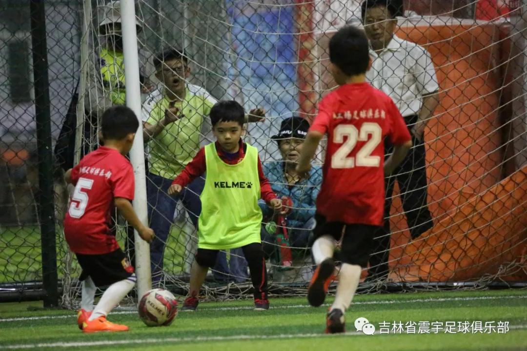 快乐童年足球队,快乐童年足球