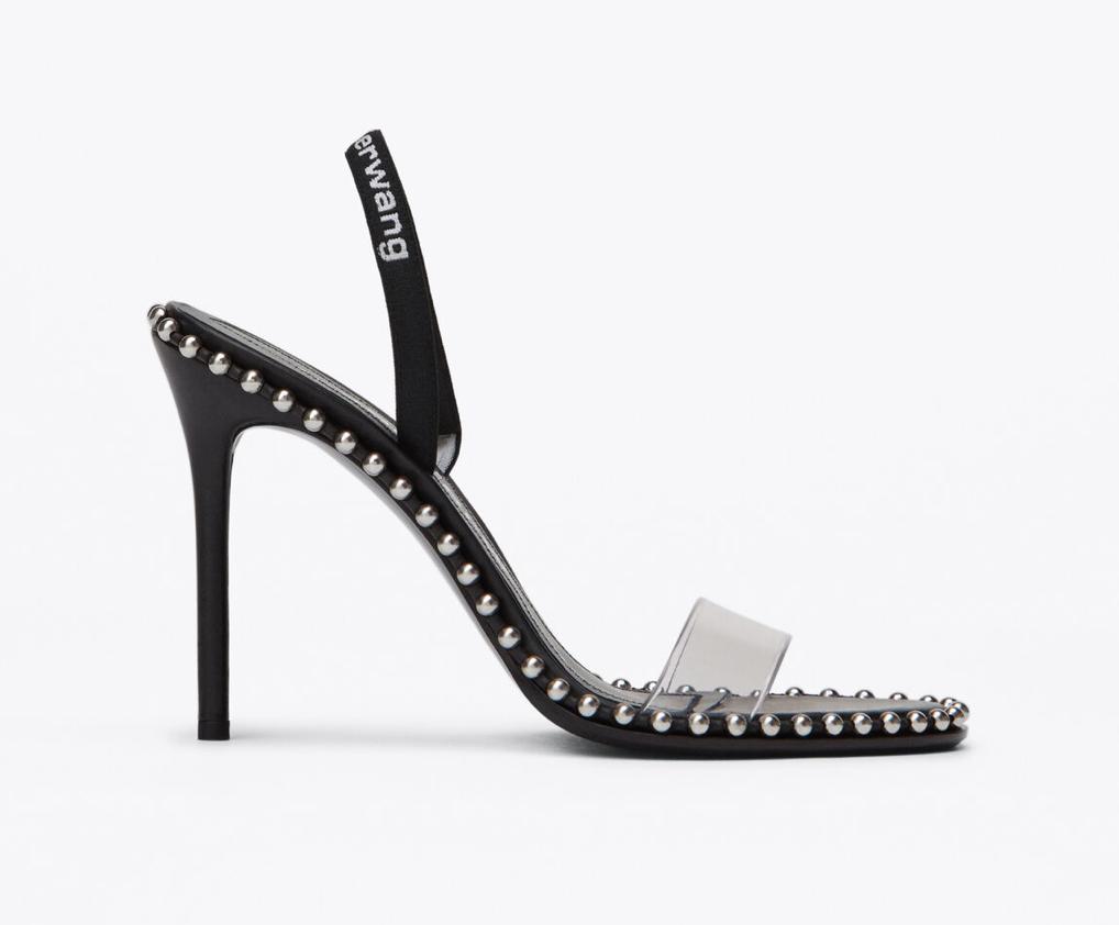 今年的时髦高跟鞋,今年时尚的高跟鞋品牌叫什么