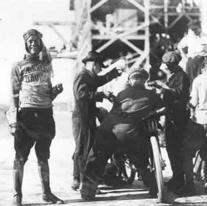 哈雷现代潮流复古摩托车,最近很火的哈雷摩托车视频