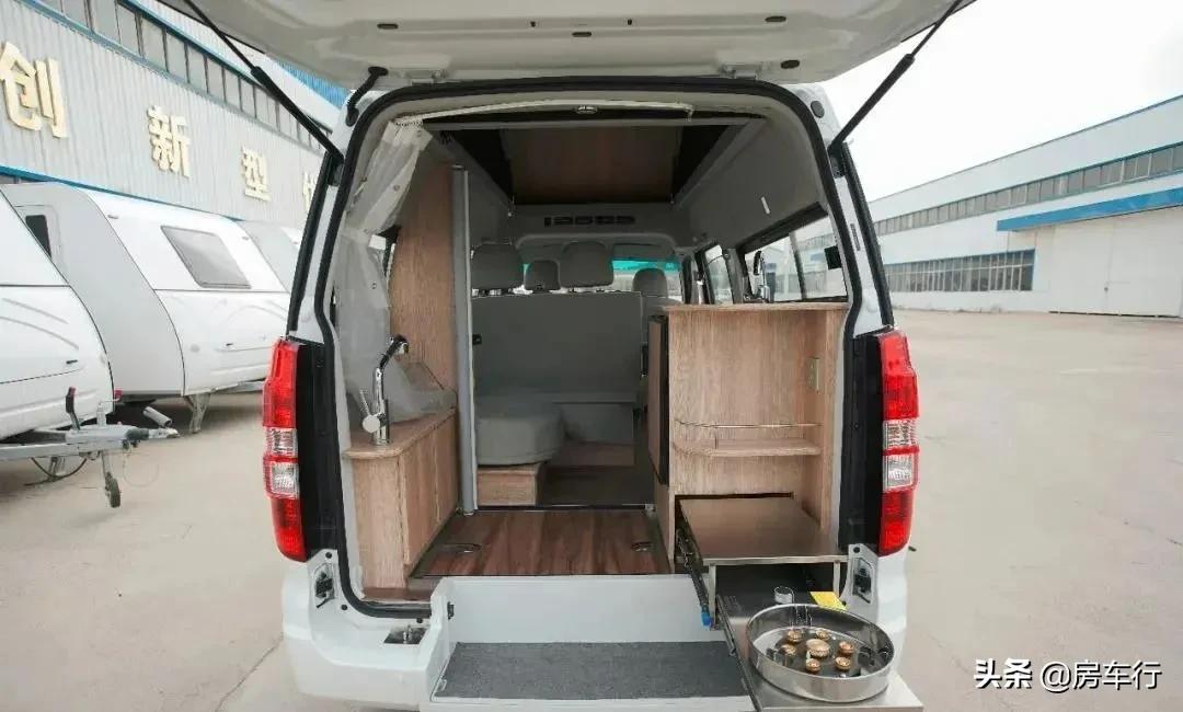 房车价格5-10万元低顶b型房车,房车大全20-30万的c型高档房车