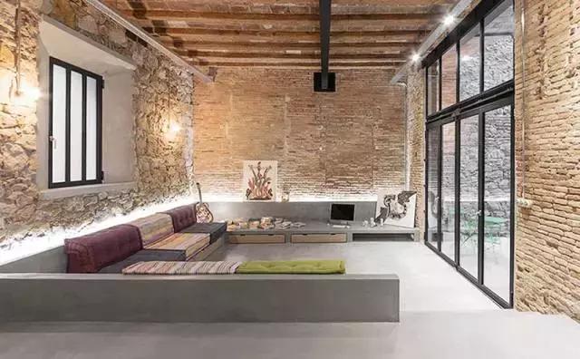 「布稀奇」裸砖墙这应用手法，除了糙汉子还有谁敢这么“裸”？