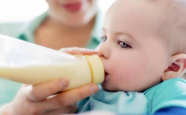 营养接近母乳的配方奶粉推荐,母乳奶粉哪个有营养