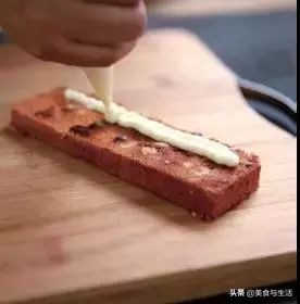 只用香蕉和巧克力做的布朗尼蛋糕,一个简易蛋糕的制作