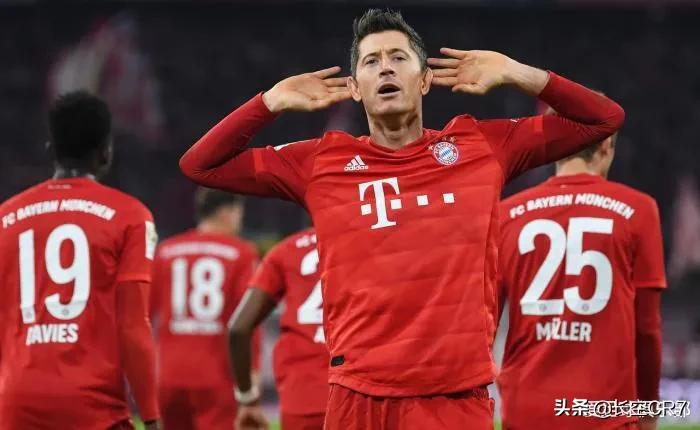 天下足球特别企划c罗救主,天下足球黄金十年最佳阵容