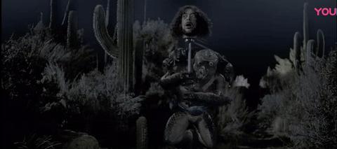 重口恶趣味,才是《黑衣人》的精髓!蹭漫威复联4热度,没用