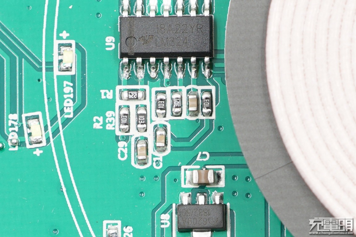 这个充电器充电时的仪式感太强了忍不住想买
