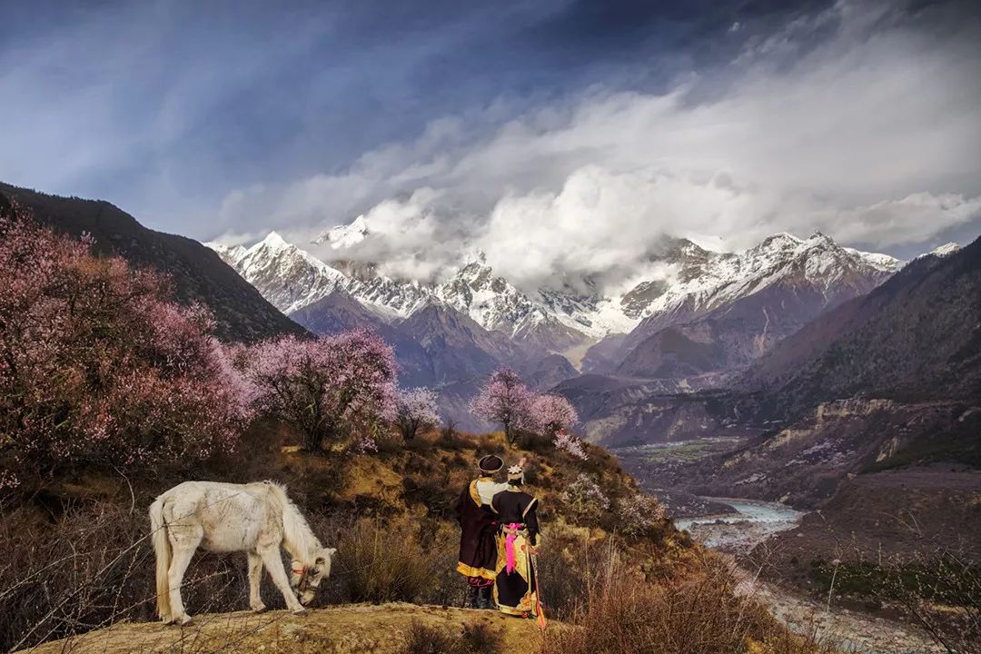 藏于山水间的度假酒店推荐,可以看日落和海景的度假酒店