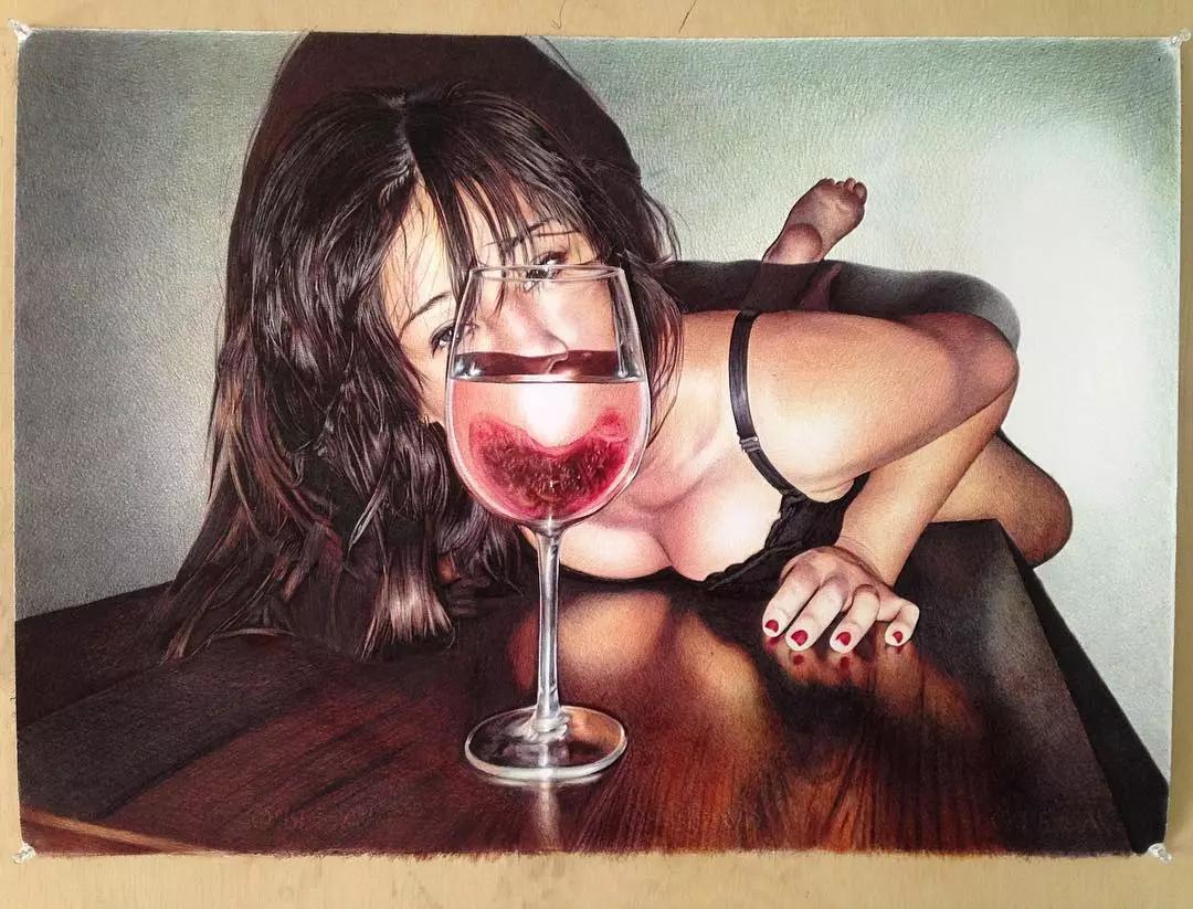 笔尖下的女人火辣性感身材,一天时间7000万*放播**量,网友围观