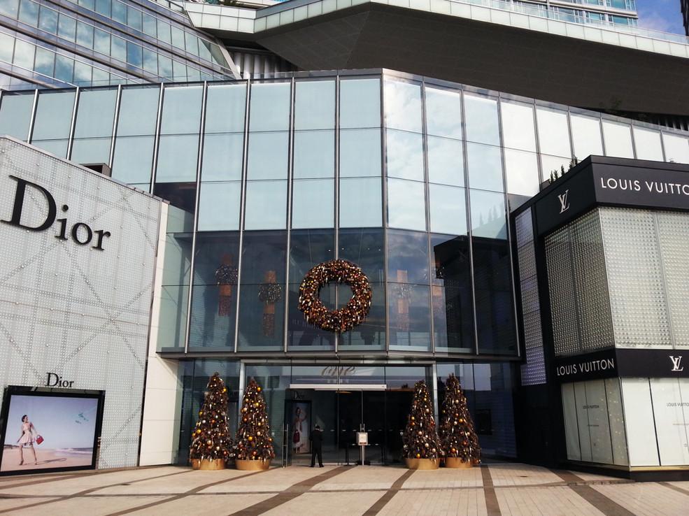 婢抽棬鍥涘閰掑簵鍜屽洓瀛e悕鑽熷摢涓ソ,婢抽棬宸撮粠閰掑簵杩樻槸濞佸凹鏂厭搴楀ソ