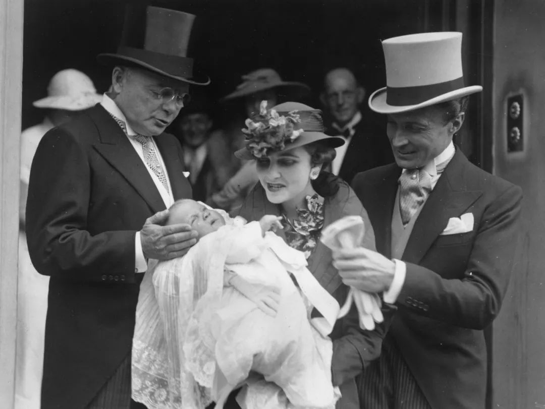 身家上亿的她，做了一辈子“公主梦”，最后人财两空