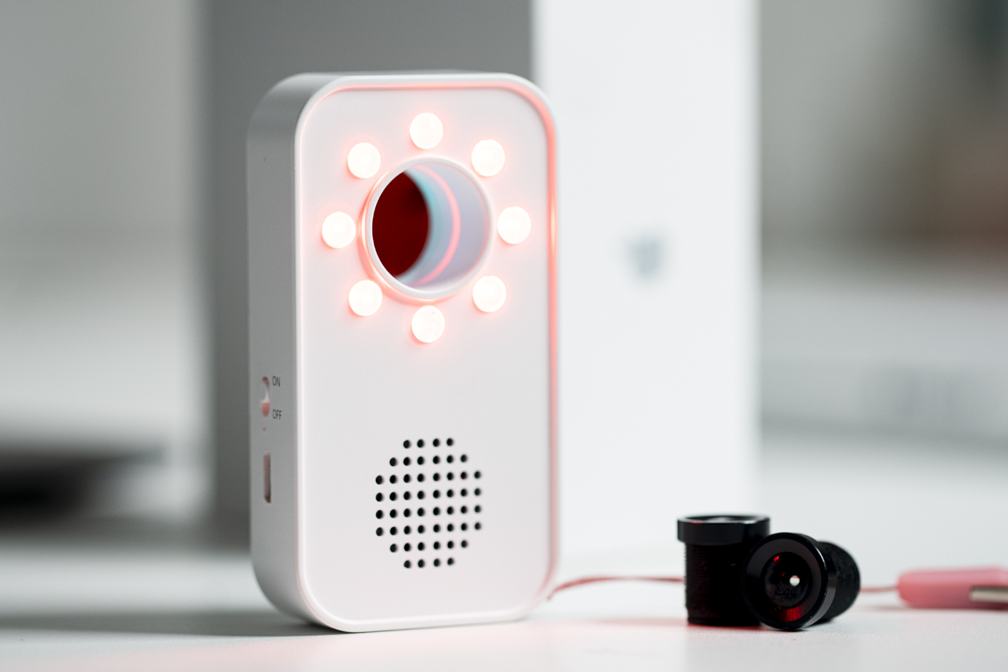 小米手机防针孔探测器,小米防偷摄探测器真的有用吗