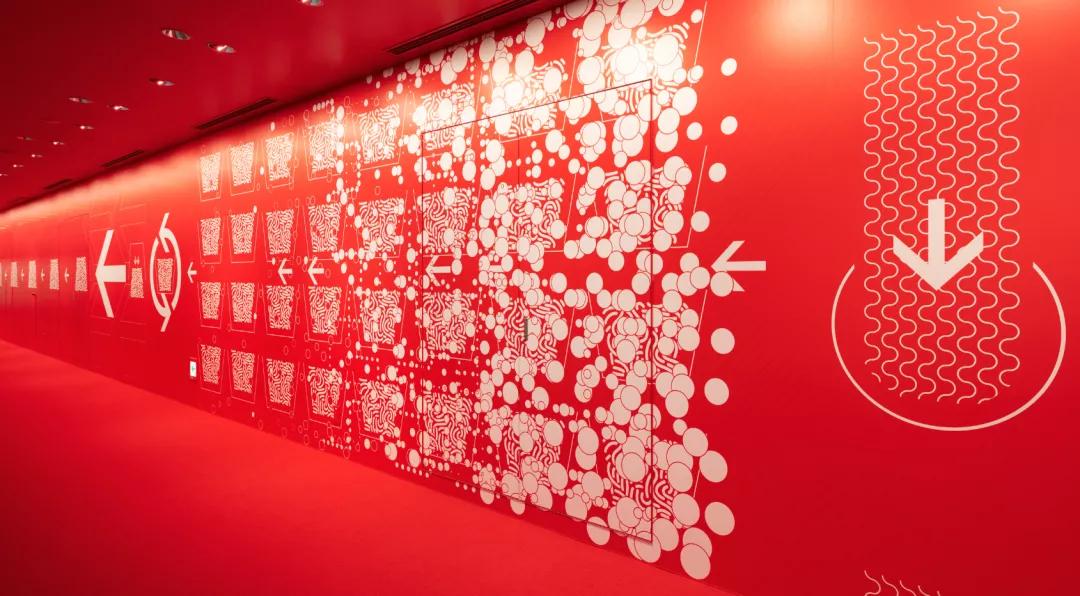 他为优衣库、日清变出设计魔术，这位日本设计师正在上海办展